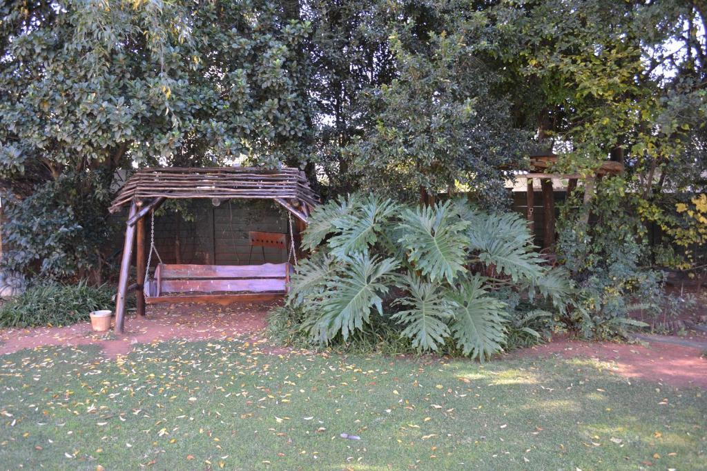 Willow Tree Guest House Kempton Park Ngoại thất bức ảnh